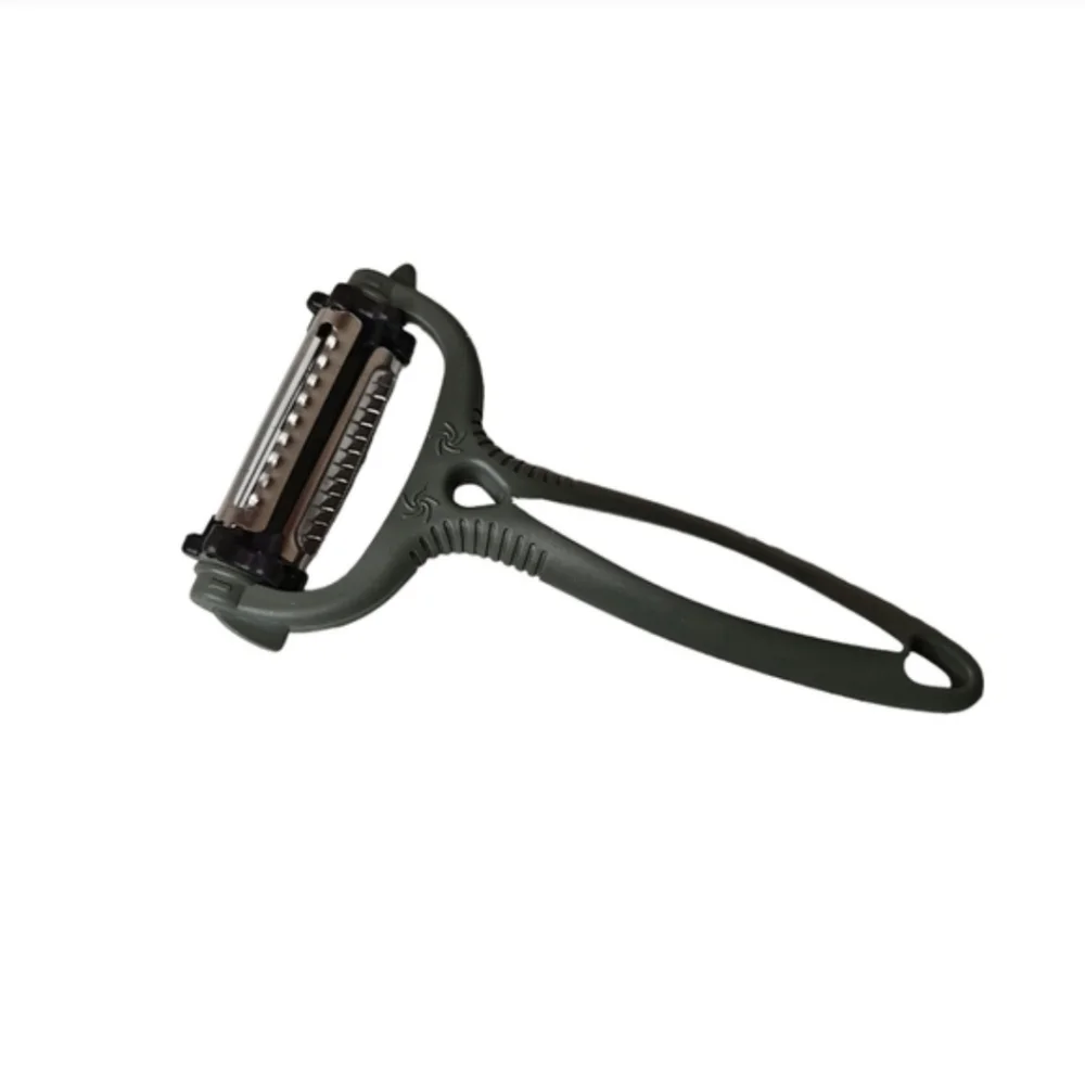 3-in-1 Rotatable Multi-Blade Kitchen Peeler - Serrated, Julienne, Straight
